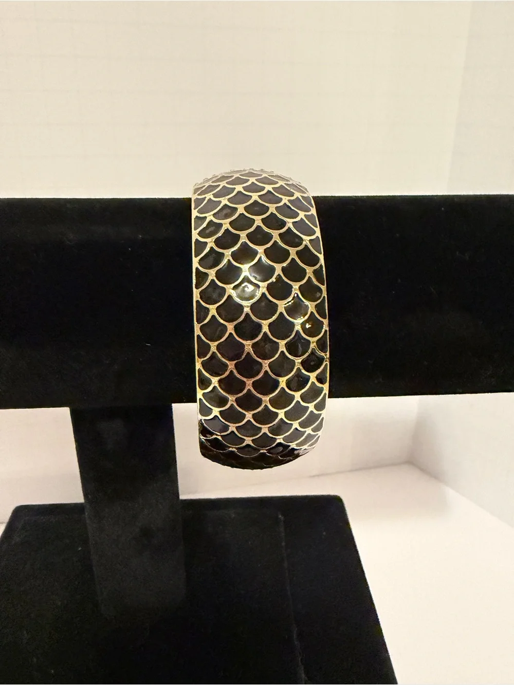 Gold Tone Black Enamel Clamper Bracelet Rhinestone Reptile Pattern Wide Cuff
